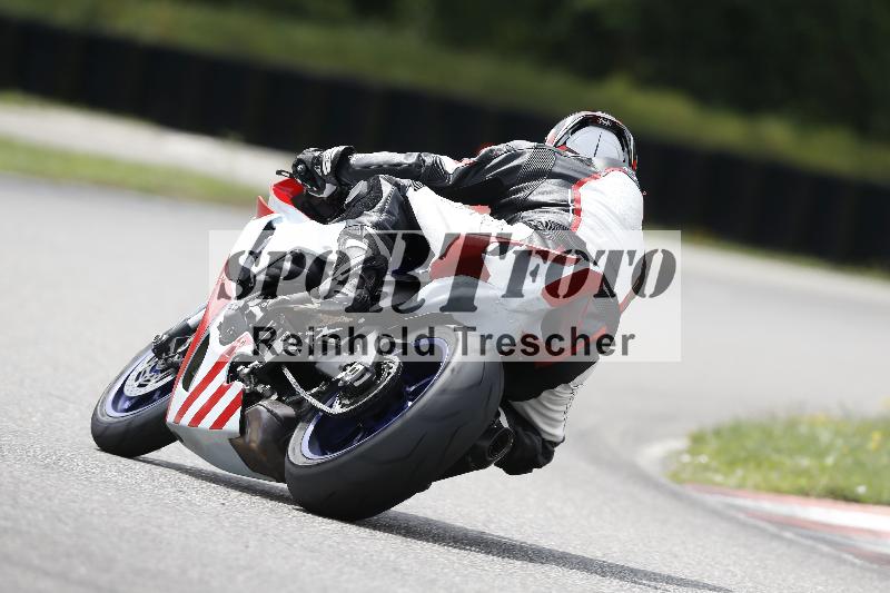 /37 28.07.2025 Dunlop Ride und Test Day ADR/Trackday Erfahren gelb Trackday schnell  rot/44